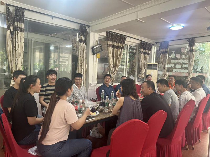 弘旭公司團(tuán)支部組織青年員工交心茶話(huà)會(huì)(圖1)